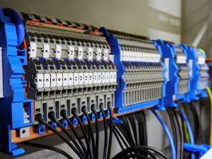 An image of a wire switchboard, used to symbolise electrical services provided by London Electricians